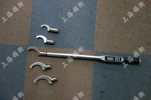 數(shù)顯式扭力扳手