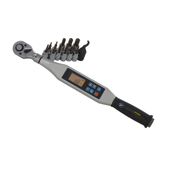 ���@Ť������