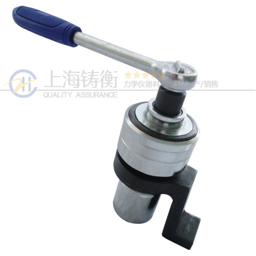 電動(dòng)扳手扭緊鋼管扣件螺帽