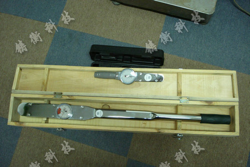 表盤式扭矩扳手圖片