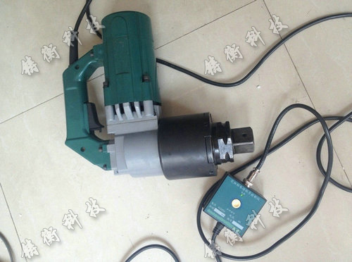 定扭矩電動(dòng)扳手圖片