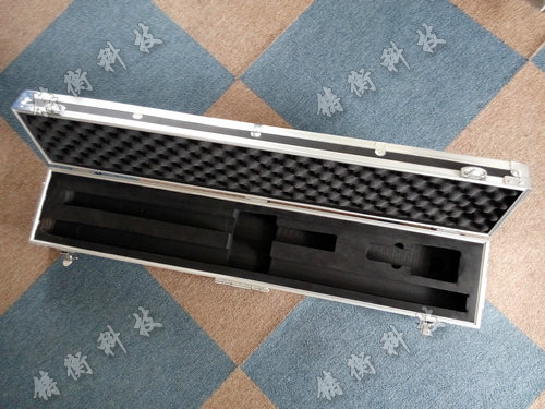 ���@Ť������