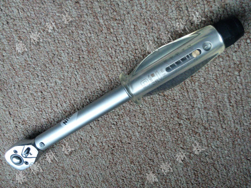 預(yù)置式扭力扳手圖片